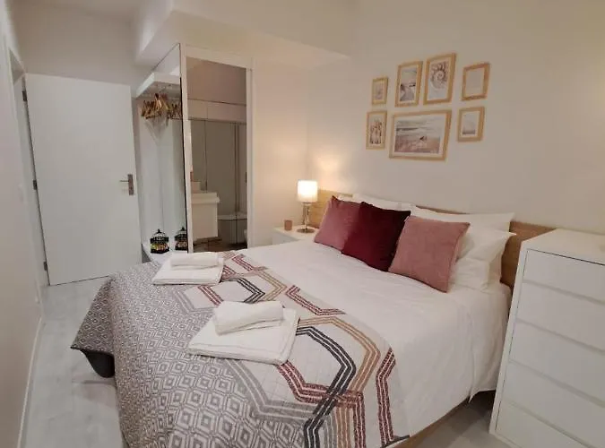 Cantinho Figueiras * نازاريه