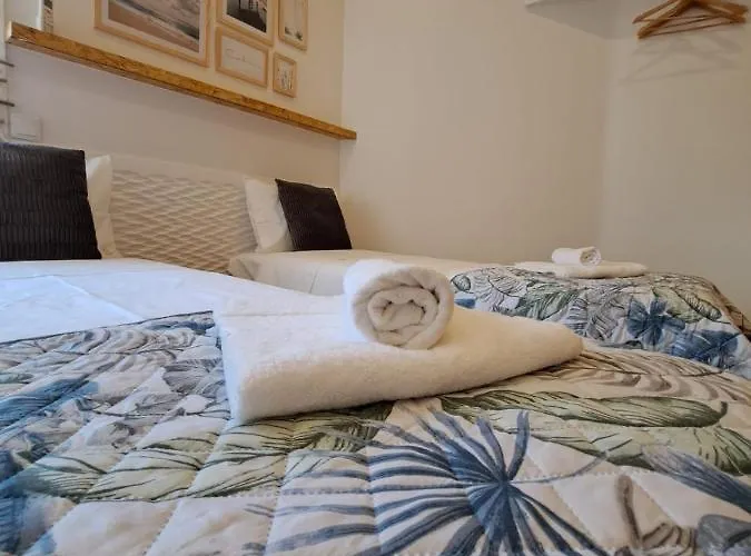 Cantinho Figueiras بيت للعطل نازاريه