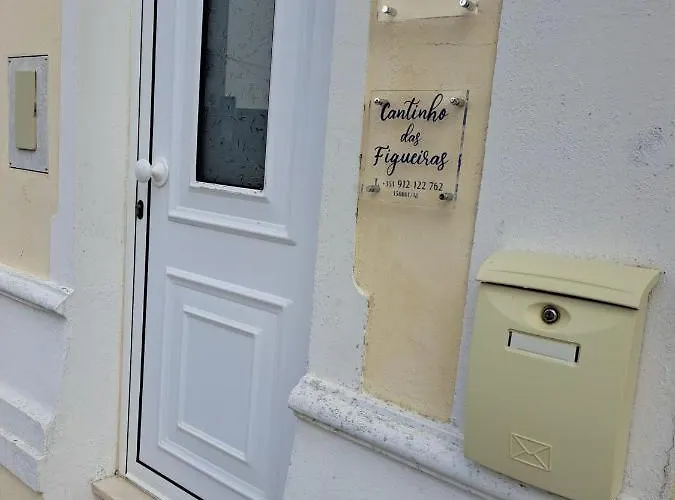 Cantinho Figueiras בית נופש